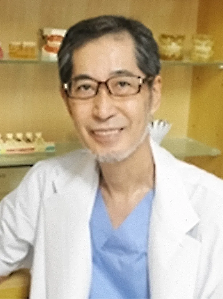 理事長・歯科医師：安田 清次郎
